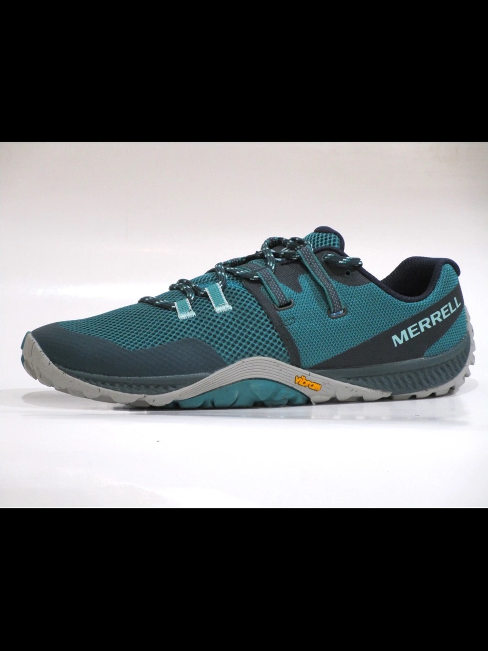 Merrell Women’s Trail Glove Shoes Size 9.5